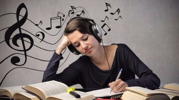 La mejor música para estudiar y estimular tu cerebro